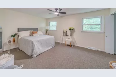 23016 Valley Drive, Richton Park, IL 60471 - Photo 12