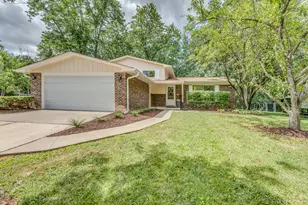 23016 Valley Dr, Richton Park, IL 60471 - Photo 1