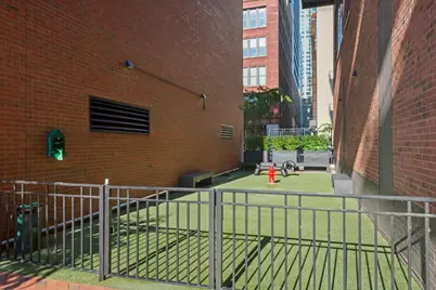 333 W Hubbard Street #709, Chicago, IL 60654 - Photo 14