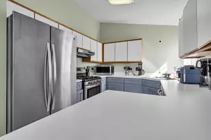 1117 Kingston Ct, Glendale Heights, IL 60139 - Photo 10