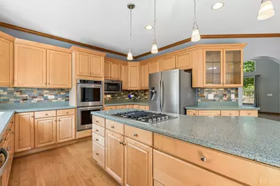 2570 N Jade Avenue, Arlington Heights, IL 60004 - Photo 26