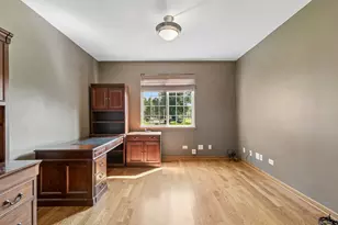 2570 N Jade Ave, Arlington Heights, IL 60004 - Photo 32