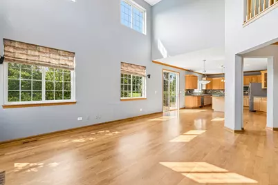 2570 N Jade Avenue, Arlington Heights, IL 60004 - Photo 20