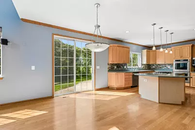2570 N Jade Avenue, Arlington Heights, IL 60004 - Photo 22