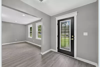 322 Elm Street, Glen Ellyn, IL 60137 - Photo 2