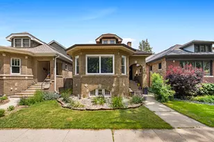 6141 N Maplewood Ave, Chicago, IL 60659 - Photo 1