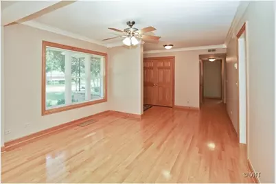 257 Vista Road, Lake Zurich, IL 60047 - Photo 2