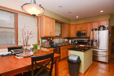 1720 W Augusta Avenue #2, Chicago, IL 60622 - Photo 8