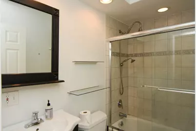 1720 W Augusta Avenue #1, Chicago, IL 60622 - Photo 16