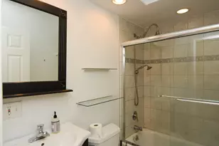 1720 W Augusta Ave, Chicago, IL 60622 - Photo 16