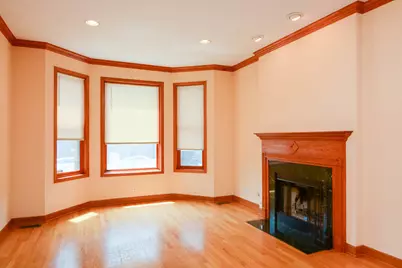 1720 W Augusta Avenue #1, Chicago, IL 60622 - Photo 6