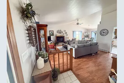 402 Kilmer Street, Ashton, IL 61006 - Photo 6