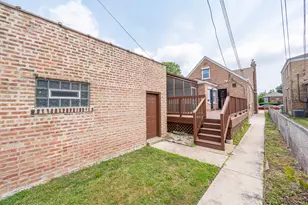 8746 S Kenwood Ave, Chicago, IL 60619 - Photo 18