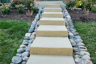 484 Belvedere Ln, Aurora, IL 60502 - Photo 2