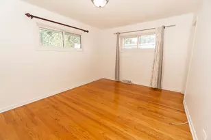 1185 Seymour Ave, Des Plaines, IL 60016 - Photo 12