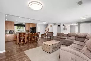 166 Forest View Ave, Wood Dale, IL 60191 - Photo 8
