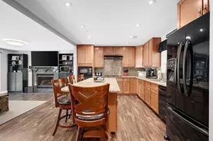 166 Forest View Ave, Wood Dale, IL 60191 - Photo 10