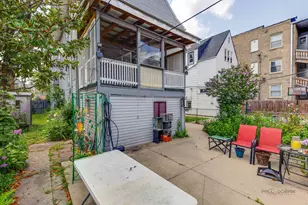 2051 N Kilbourn Ave, Chicago, IL 60639 - Photo 36