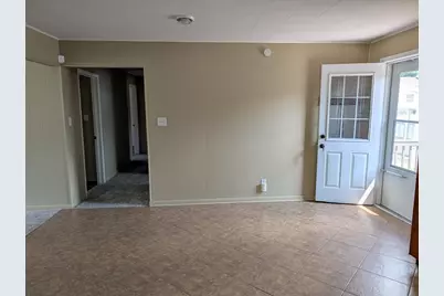 325 N 2nd Avenue, Coal City, IL 60416 - Photo 4