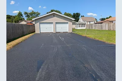 325 N 2nd Avenue, Coal City, IL 60416 - Photo 32
