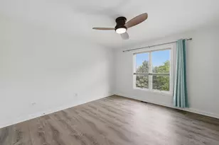 299 Arbor Glen Blvd, Schaumburg, IL 60195 - Photo 14