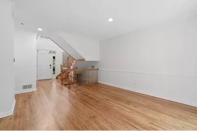 299 Arbor Glen Boulevard, Schaumburg, IL 60195 - Photo 16