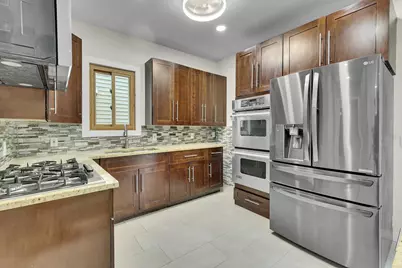 7527 S Chappel Avenue, Chicago, IL 60649 - Photo 6