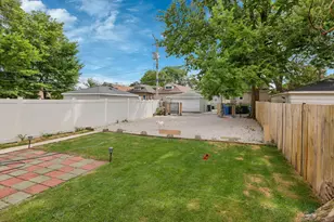7527 S Chappel Ave, Chicago, IL 60649 - Photo 38