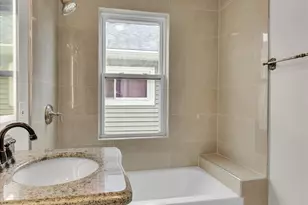 7527 S Chappel Ave, Chicago, IL 60649 - Photo 12