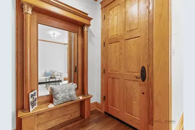 4448 N Tripp Avenue, Chicago, IL 60630 - Photo 4