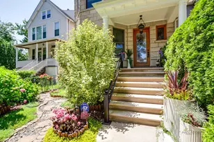 4448 N Tripp Ave, Chicago, IL 60630 - Photo 2