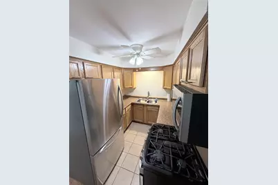 7005 99th Street #2W, Chicago Ridge, IL 60415 - Photo 6