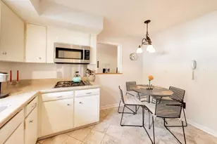 1907 Grant St, Evanston, IL 60201 - Photo 10