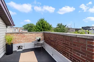 2140 W Huron St, Chicago, IL 60612 - Photo 24