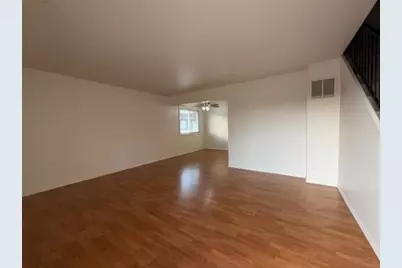 2626 Woodview Court #2626, Waukegan, IL 60087 - Photo 2