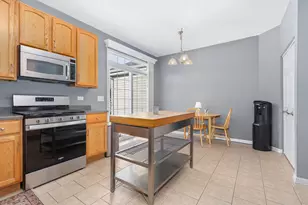 1010 Marion Dr, Shorewood, IL 60404 - Photo 14