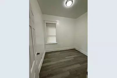 8518 S Muskegon Avenue, Chicago, IL 60617 - Photo 12
