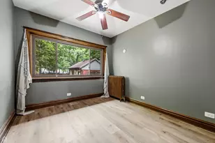 7325 S Euclid Ave, Chicago, IL 60649 - Photo 14