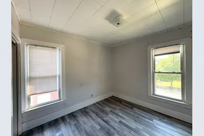 110 W Washington Street, Streator, IL 61364 - Photo 12