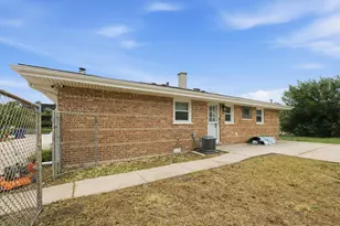 7920 W 91st St, Hickory Hills, IL 60457 - Photo 22