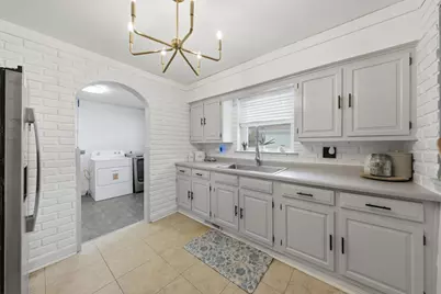 7920 W 91st Street, Hickory Hills, IL 60457 - Photo 10