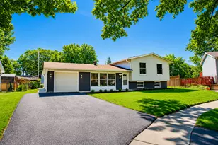 7777 Ramsgate Cir S, Hanover Park, IL 60133 - Photo 2
