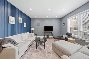 2212 E 70th St, Chicago, IL 60649 - Photo 4