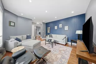 2212 E 70th St, Chicago, IL 60649 - Photo 8
