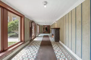 2212 E 70th St, Chicago, IL 60649 - Photo 2