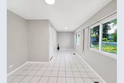 6847 Hawthorne Lane, Hanover Park, IL 60133 - Photo 8