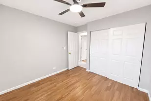 6847 Hawthorne Ln, Hanover Park, IL 60133 - Photo 18