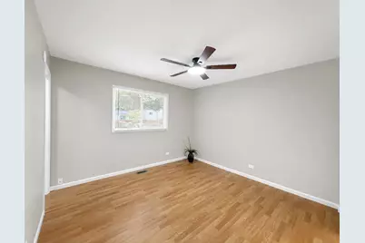 6847 Hawthorne Lane, Hanover Park, IL 60133 - Photo 14