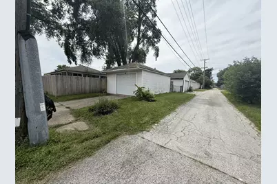 698 E Sibley Boulevard, Dolton, IL 60419 - Photo 14