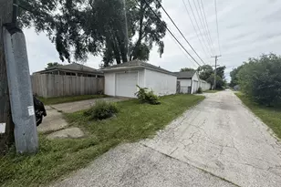 698 E Sibley Blvd, Dolton, IL 60419 - Photo 14